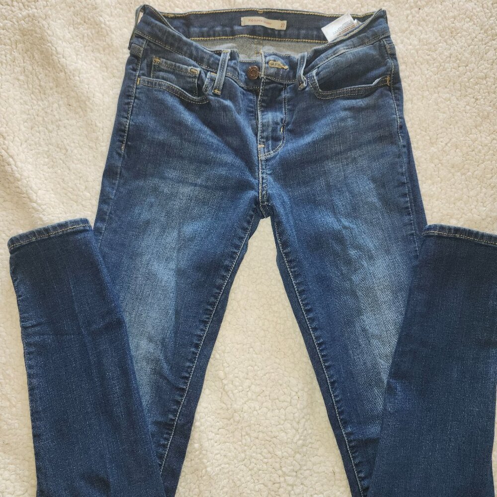 Womens Levis